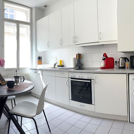 Central Mariahilfer Apartment 5 Min To The Schoenbrunn Palace And City Shopping Center Viena Exterior foto