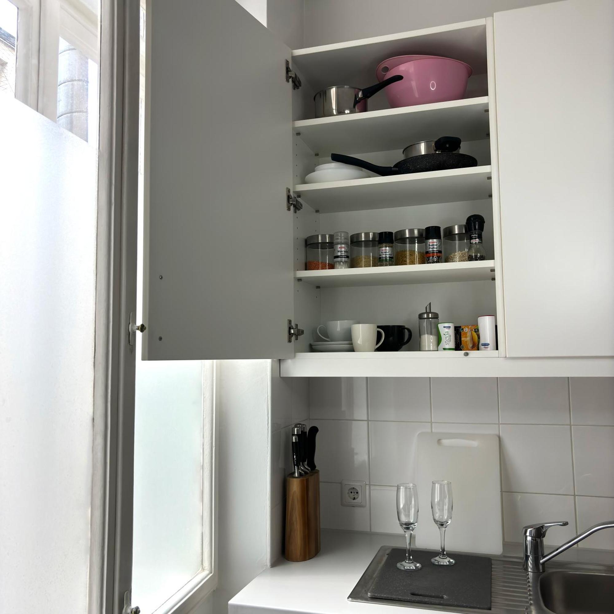 Central Mariahilfer Apartment 5 Min To The Schoenbrunn Palace And City Shopping Center Viena Exterior foto